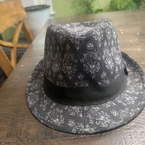 Disney Haunted Mansion wallpaper trilby